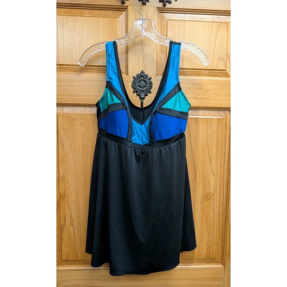 Longitude Women's 16W Bathing Suit Color Blocked Slimming One Piece Swimsuit